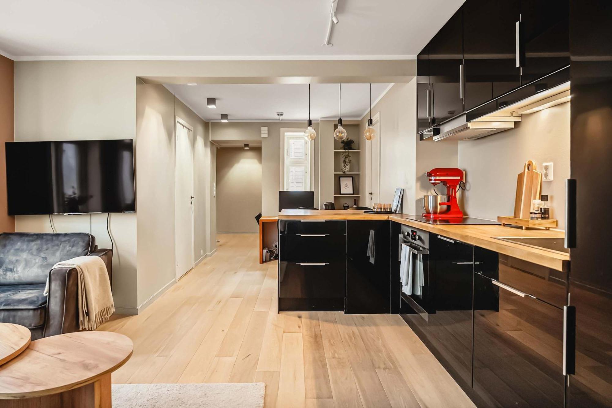 Location - Location - Location I Peace & Sonos *